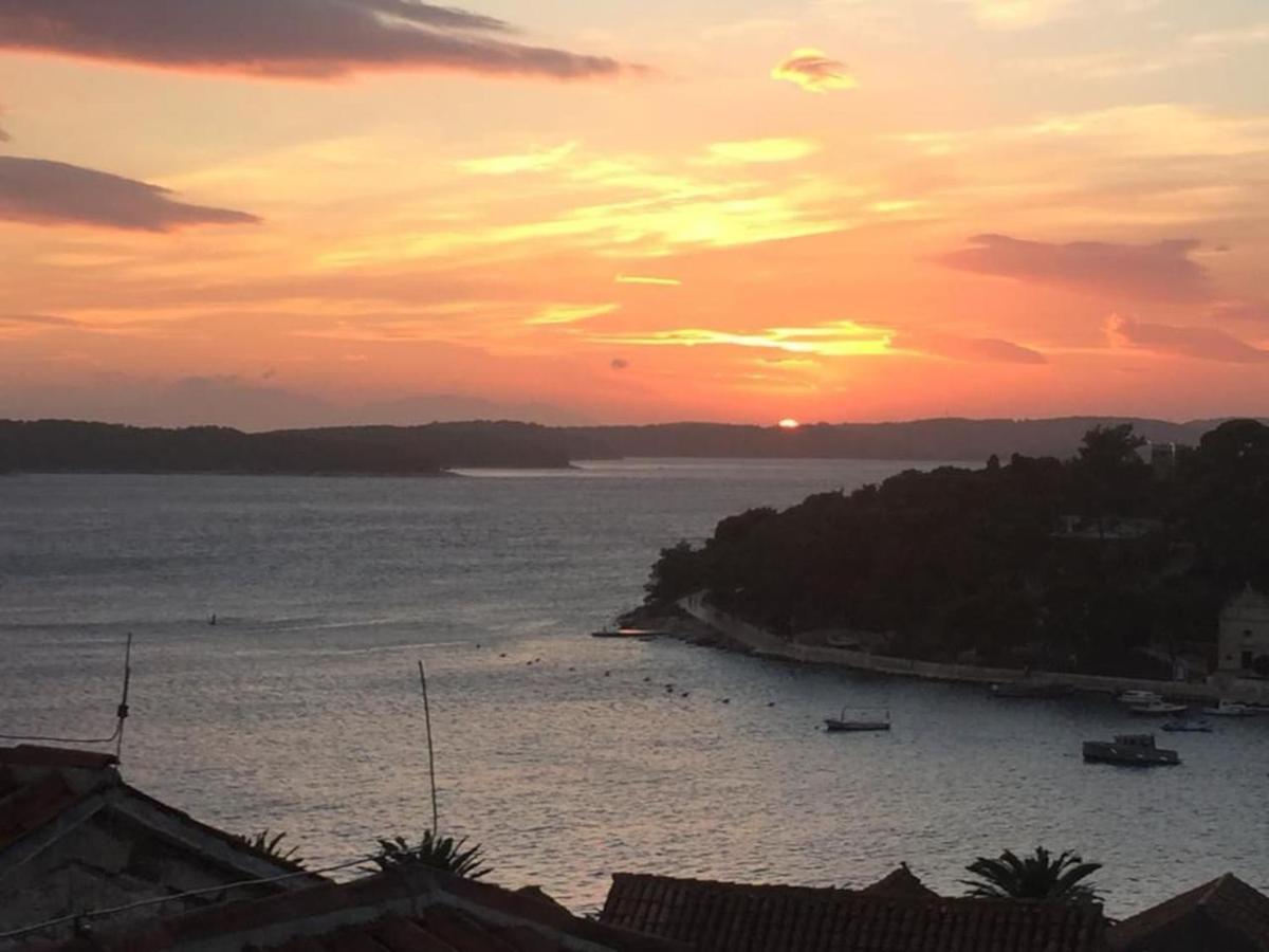 Hvar Old Dalmatian House Junior Suite - Deck 2 هفار المظهر الخارجي الصورة